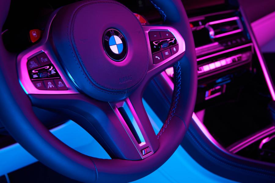 Детали интерьера BMW M8 Competition Gran Coupe (F93) 2019 года  (WW) (фото 115 из 139)